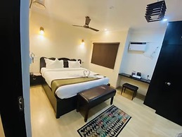 Goroomgo R D Heritage Rajgir