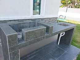 Alpine PD Taman Kiara 2 Homestay