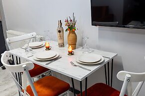 APOLLO HOTEL & APARTMENTS