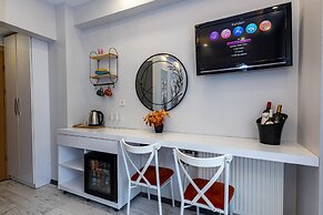 APOLLO HOTEL & APARTMENTS