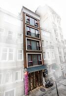 APOLLO HOTEL & APARTMENTS