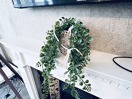 Impeccable 3-bed House in Nottingham Central