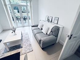 Impeccable 3-bed House in Nottingham Central