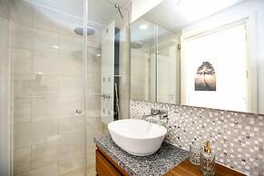 Green Faro Modern Duplex With A Bliss Terrace