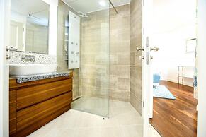 Green Gorgeous - 3 Bedroom Getaway in the Heart