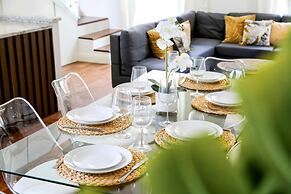 Green Gorgeous - 3 Bedroom Getaway in the Heart