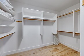 Luxe Phoenix Home w/ Pool + Basketball Court!