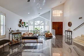 Luxe Phoenix Home w/ Pool + Basketball Court!