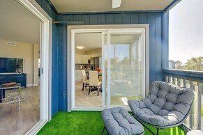 North Myrtle Beach Oasis w/ Community Pool!