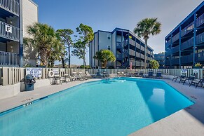 North Myrtle Beach Oasis w/ Community Pool!