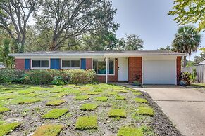 Florida Escape w/ Patio & Fire Pit, Near Beaches!