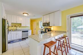 Florida Escape w/ Patio & Fire Pit, Near Beaches!