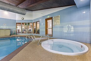 Updated Winter Park Condo w/ Indoor Heated Pool!