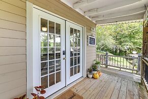 Lakefront Cottage by Little Golden Gate Bridge