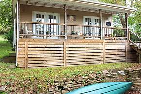 Lakefront Cottage by Little Golden Gate Bridge