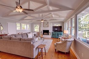 Scottsboro Vacation Rental on Guntersville Lake!