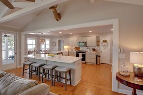 Scottsboro Vacation Rental on Guntersville Lake!