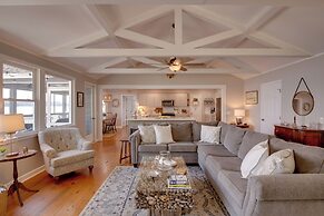 Scottsboro Vacation Rental on Guntersville Lake!