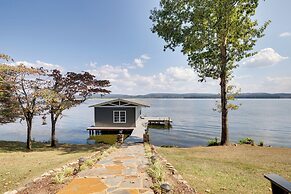Scottsboro Vacation Rental on Guntersville Lake!