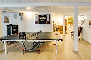 West Bloomfield Retreat: Stay in Nature Preserve!