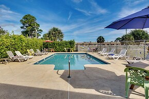 Edgewater Vacation Home w/ Game Room & Pool Access
