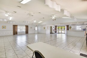 Edgewater Vacation Home w/ Game Room & Pool Access