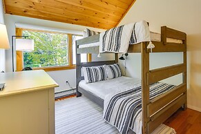 Modern Mountain Haven: 5 Mi to Mt Snow Slopes!