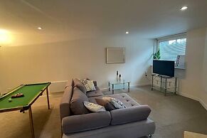 Stunning 1-bed Apartment in Salford