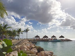 Blue Bay Beach Apartments