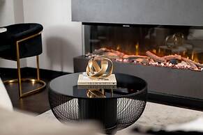 Luxury West End Oasis - Lux Spa Bath - Romantic