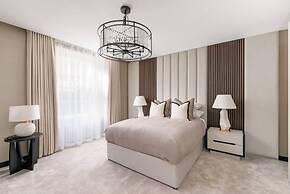 Luxury West End Oasis - Lux Spa Bath - Romantic