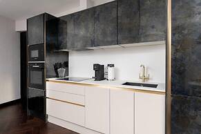 Luxury West End Oasis - Lux Spa Bath - Romantic