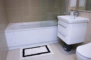 Thout Seaview Luxury Apartment