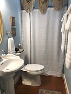 Ross Mansion Bed & Breakfast and Events