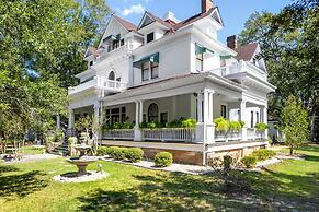 Ross Mansion Bed & Breakfast and Events