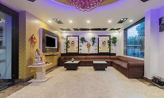 Treebo The Royal Taj