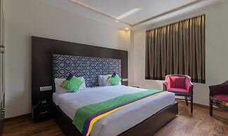 Treebo The Royal Taj