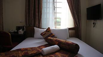 Crystal Premier Hotel