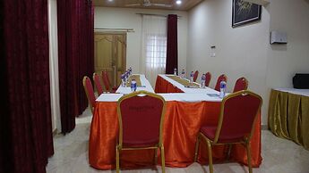 Crystal Premier Hotel