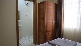 Crystal Premier Hotel