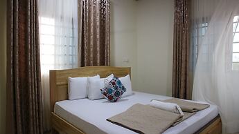 Crystal Premier Hotel