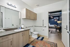 Violet Suites PDX
