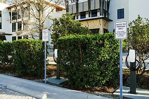 AC Hotel by Marriott Naples 5th Avenue