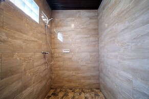 Jero Delod Guetshouse