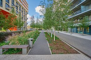 Bright Apartment Walońska 19 by Renters