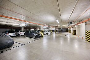 Bright Apartment Walońska 19 by Renters