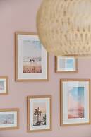 Bright Apartment Walońska 19 by Renters