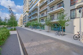 Bright Apartment Walońska 19 by Renters