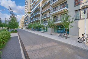 Bright Apartment Walońska 19 by Renters