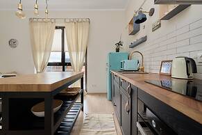 Bright Apartment Walońska 19 by Renters